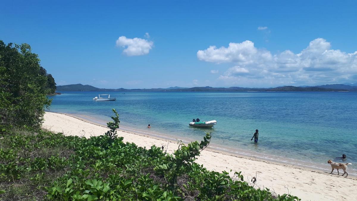 Excursion baie des russes à Nosy Be - Madagascar avec Fun & Boat