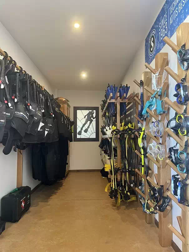 Ylang Dive Center scuba diving equipment